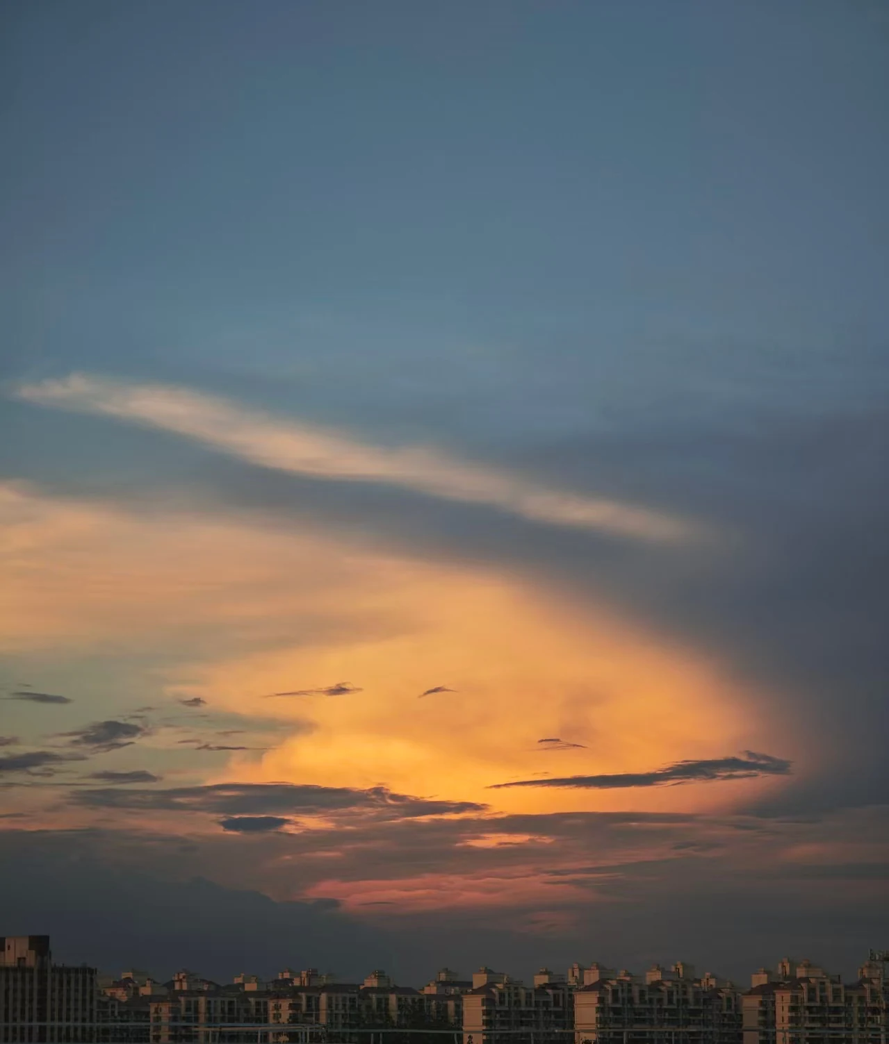 城市晚霞